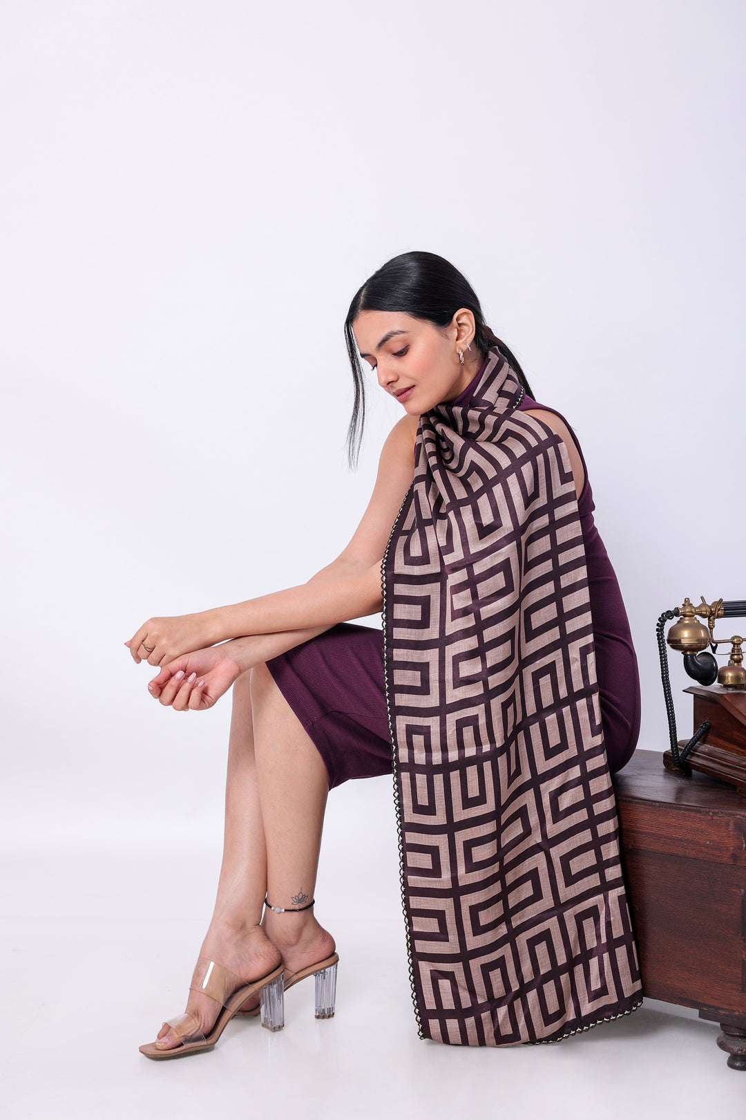 Purple Viscose Scarf with Geometric Pattern